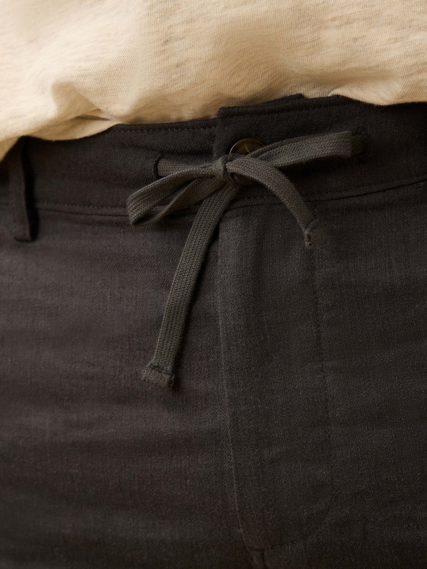 Movement™ Linen Short - Washed Black