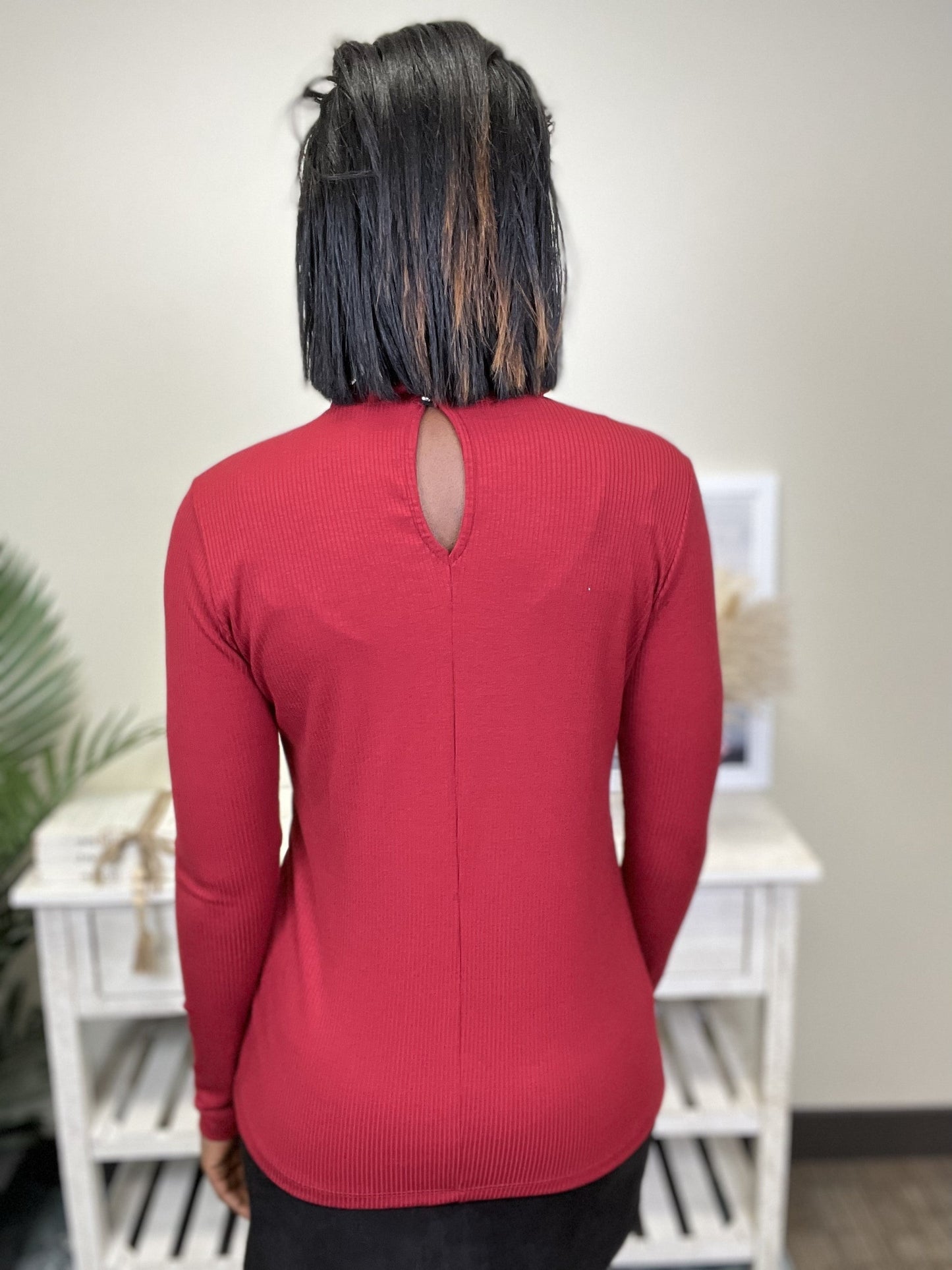 Selling Out Women's Slim-Fit Ribbed Long Sleeve Top