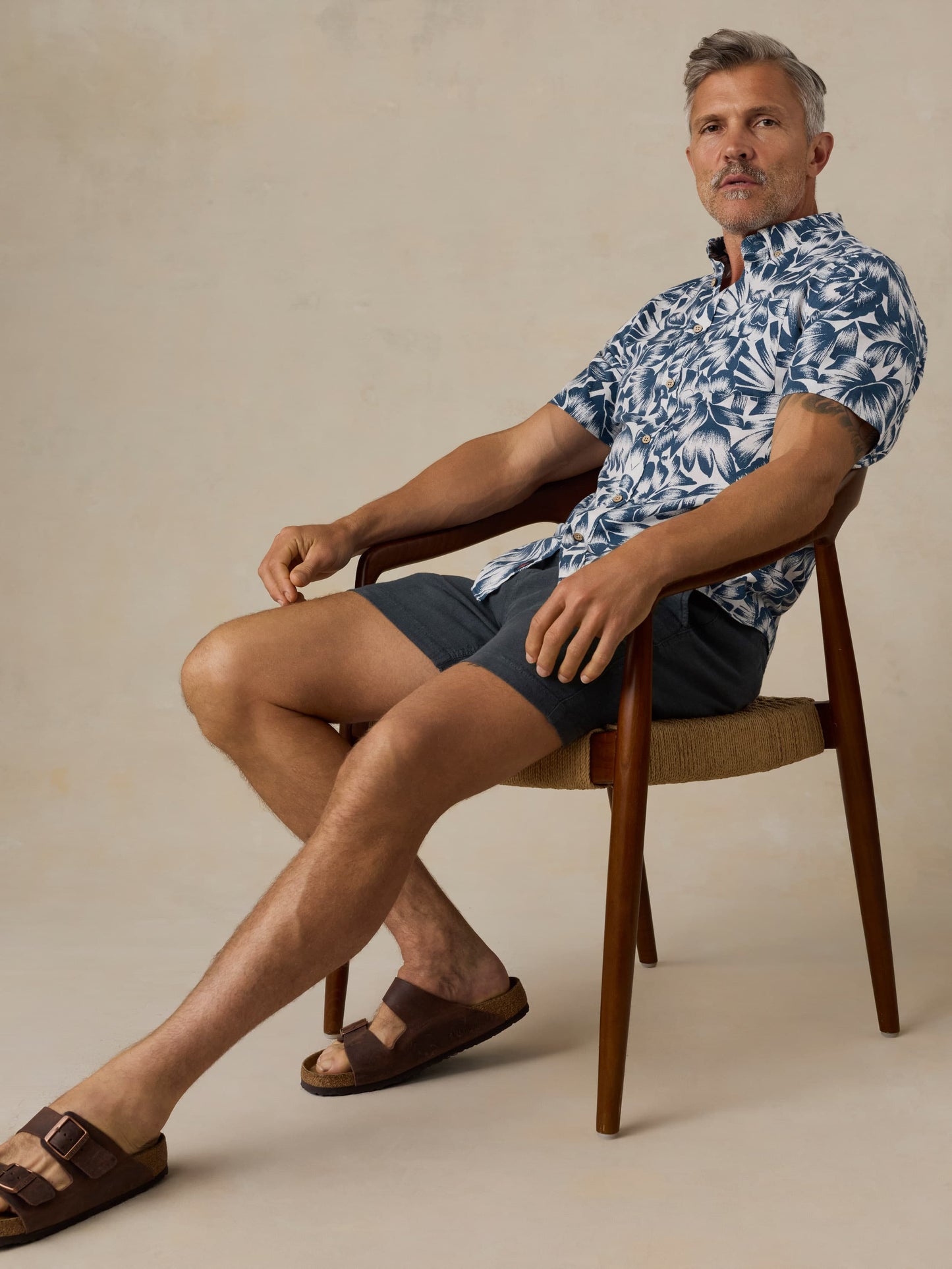 Short-Sleeve Breeze Shirt - Dark Sky Tropical
