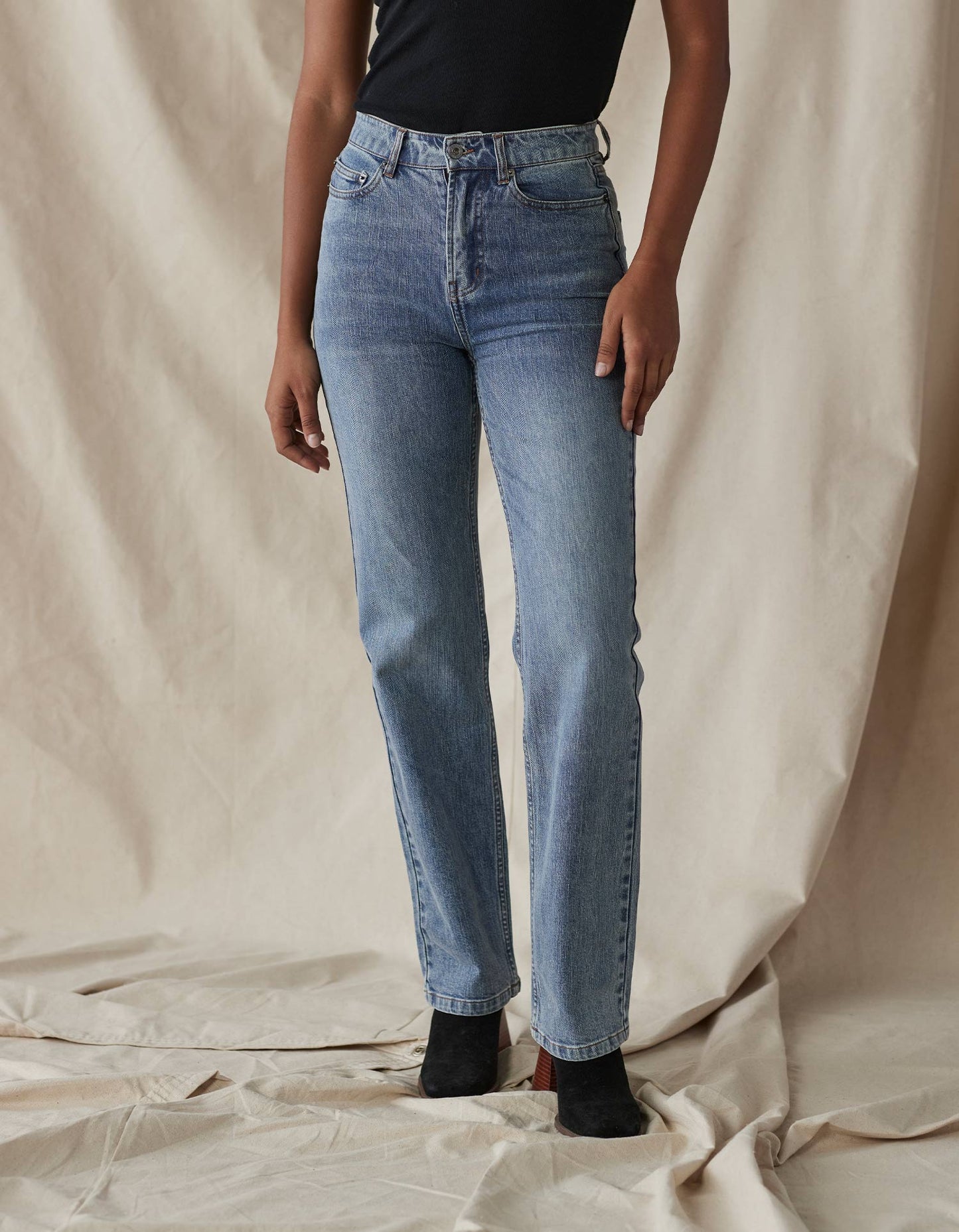 Hi-Rise Straight Jean