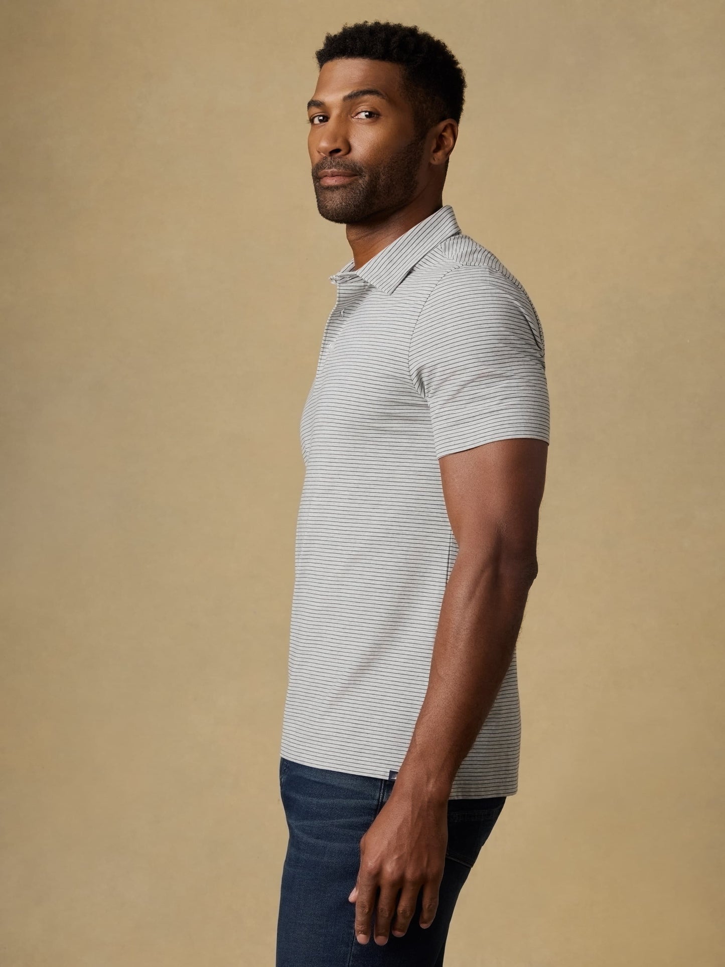 Short-Sleeve Movement™ Polo - Dark Cloud Stripe