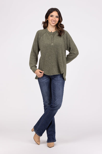 Catching Dreams Women's Lightweight Long Sleeve