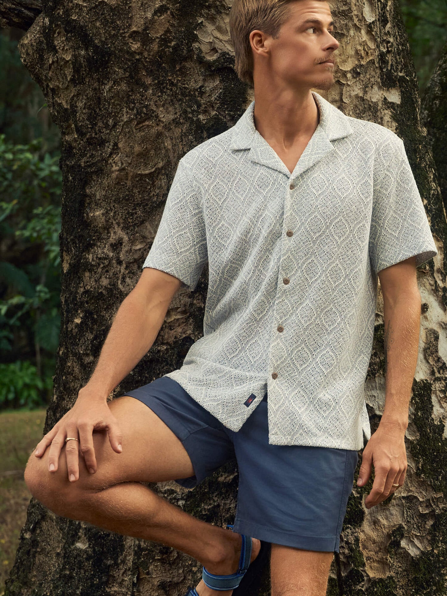 Short-Sleeve Oasis Camp Shirt - Blue Island Medallion