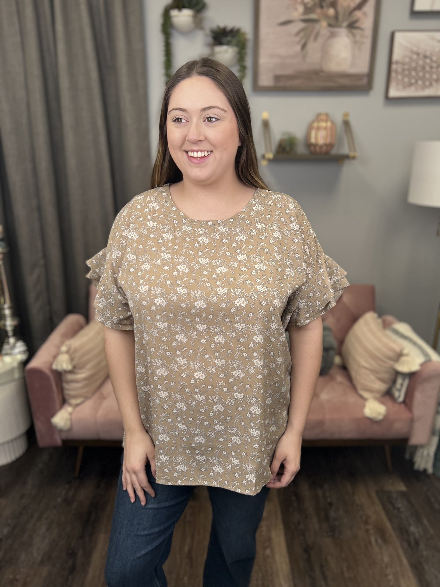 Slow Motion Women's Ruffle Short Sleeve Top