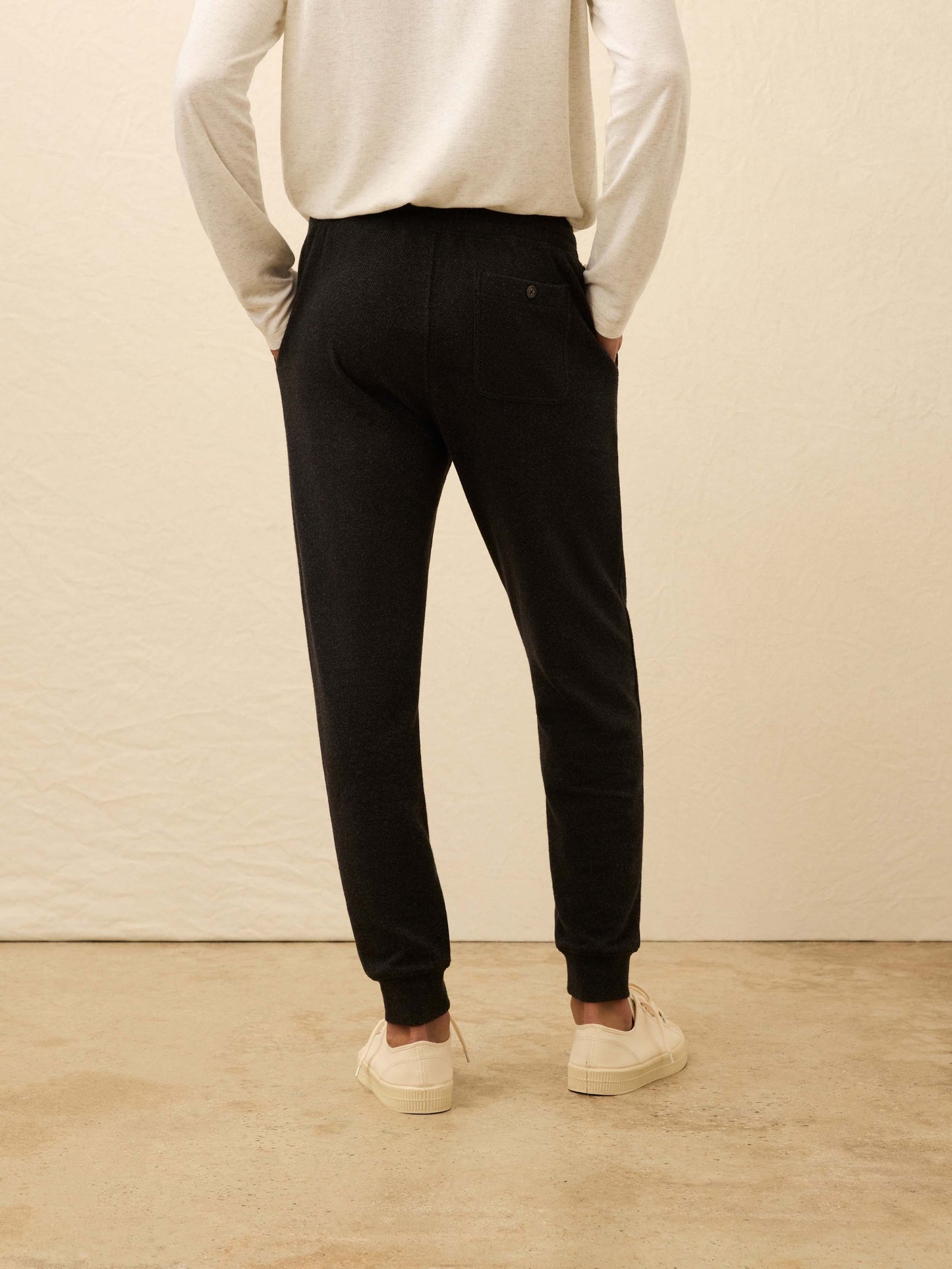 Legend™ Sweatpant - Heathered Black Twill