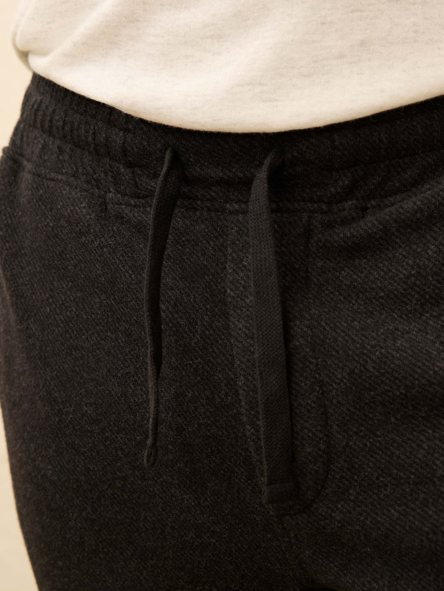 Legend™ Sweatpant - Heathered Black Twill