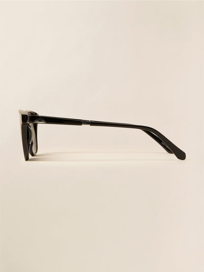 August Sunglasses - Black Solid Gray