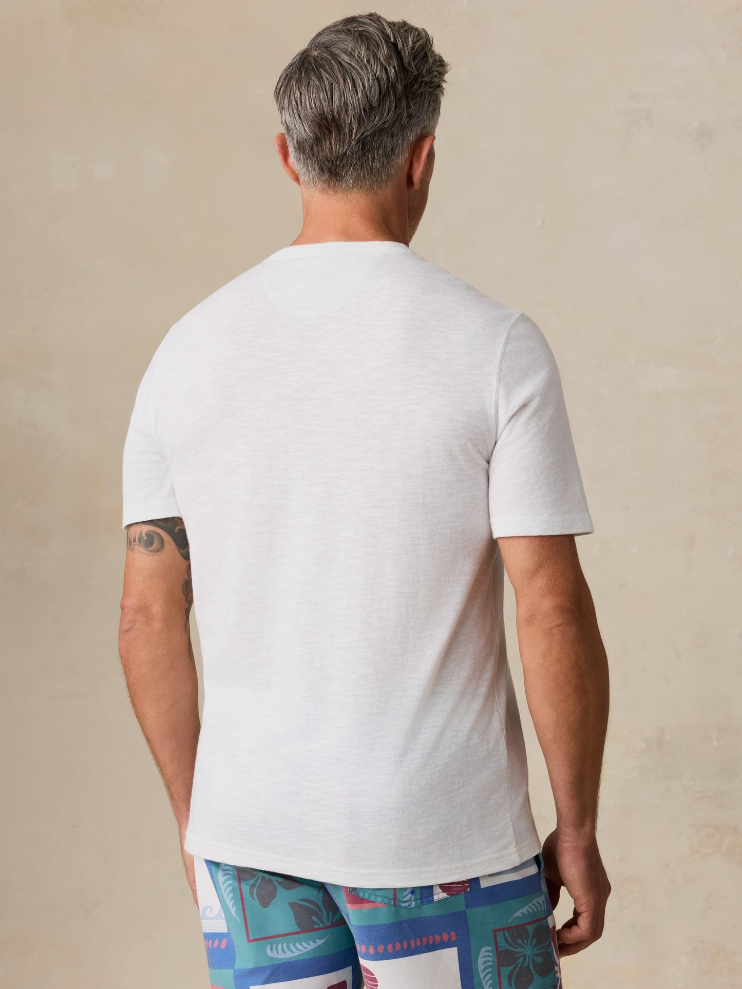 Short-Sleeve Breeze Henley - White