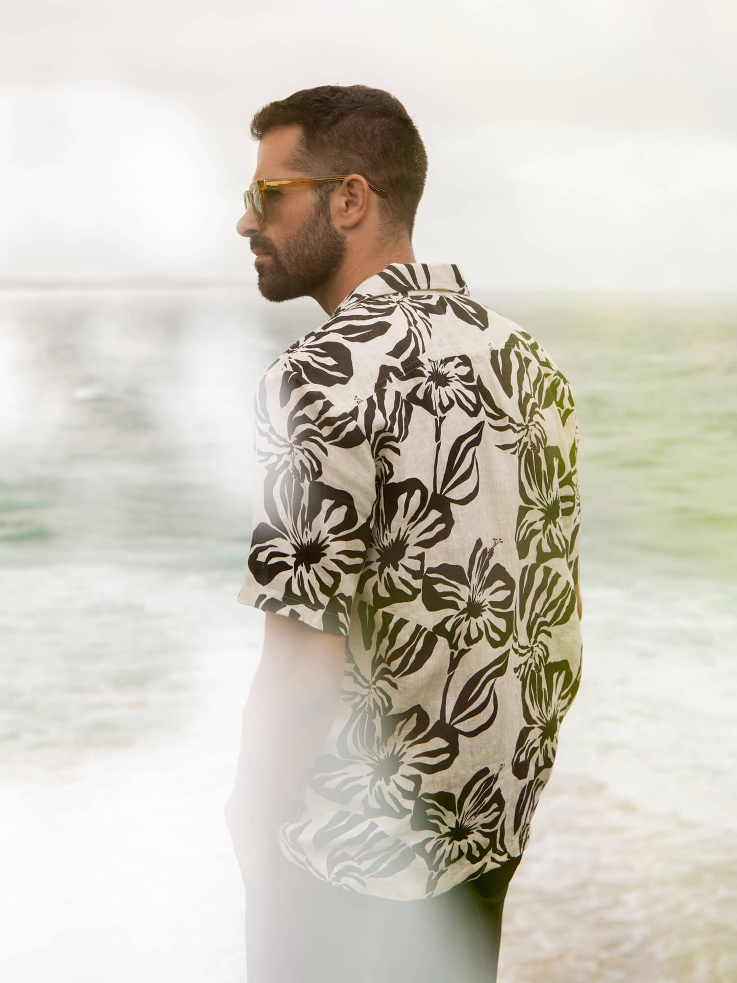 Short-Sleeve Linen Camp Shirt - Midnight Black Floral
