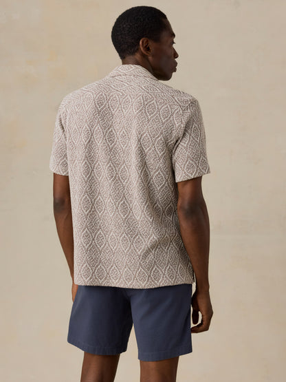 Short-Sleeve Oasis Camp Shirt - Brown Island Medallion