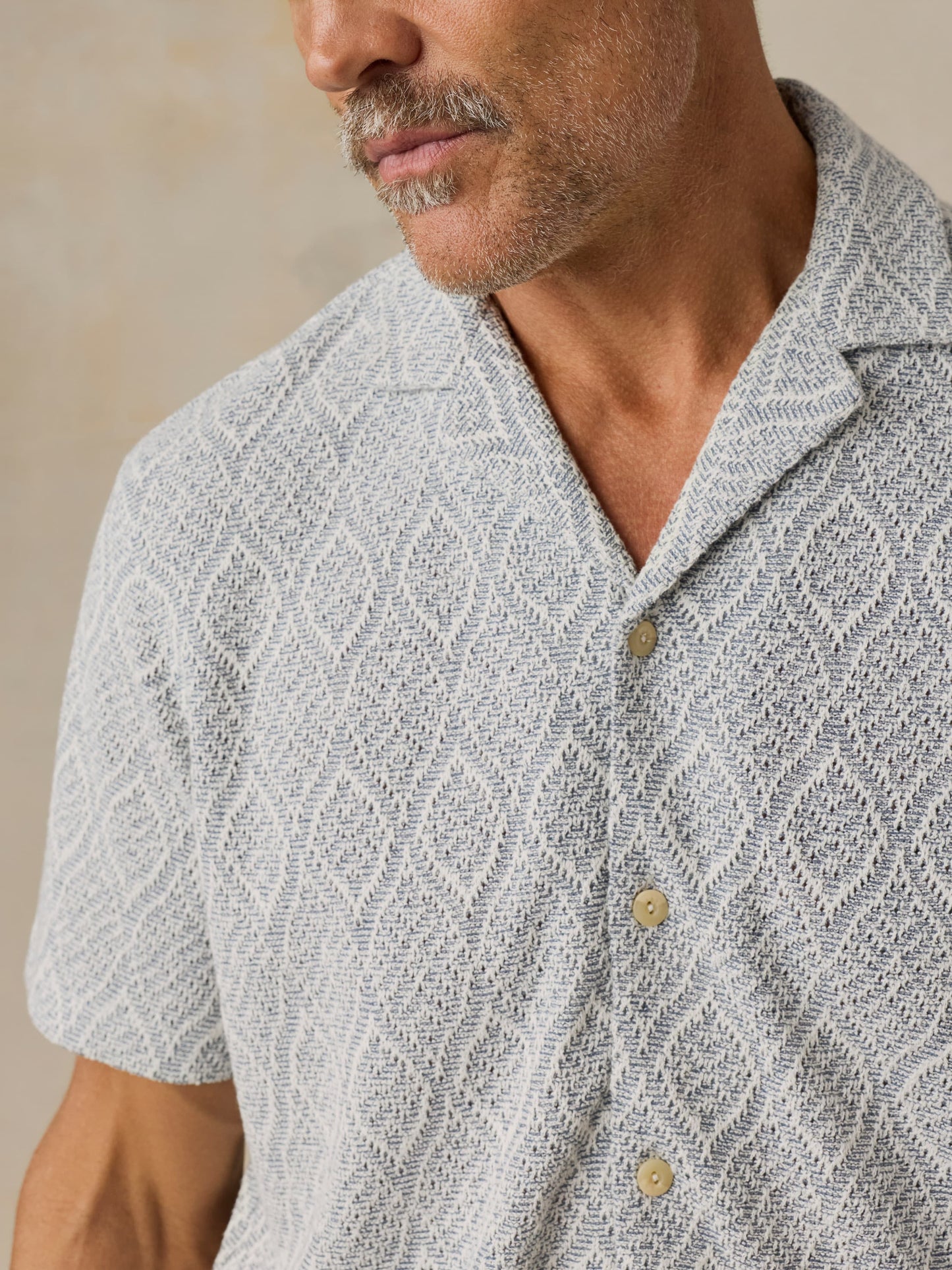 Short-Sleeve Oasis Camp Shirt - Blue Island Medallion