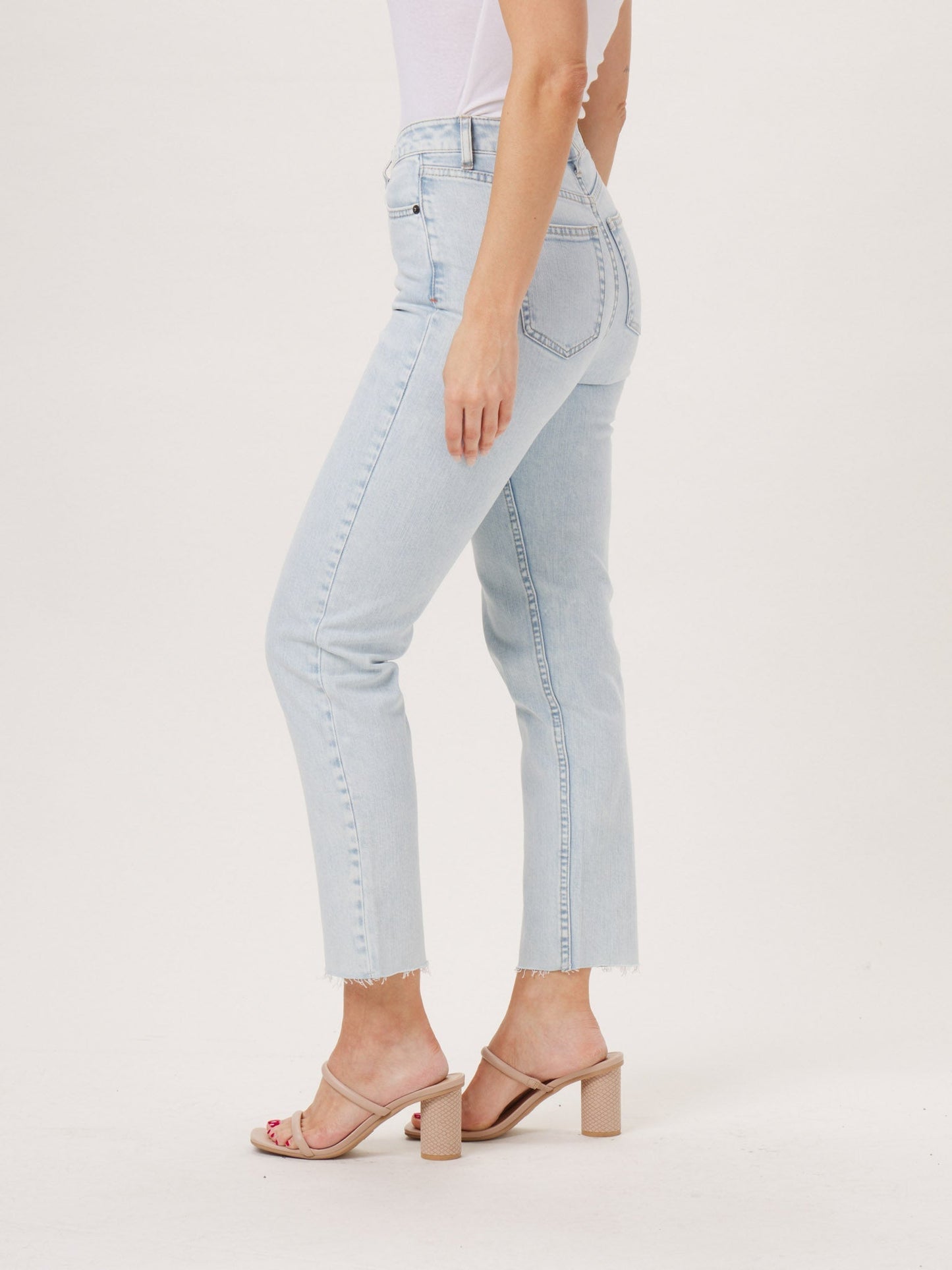 Hi-Rise Ankle Skimmer in Light Wash