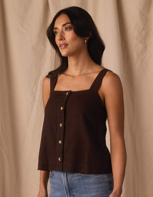 Leukos Linen-Blend Tank in Umber