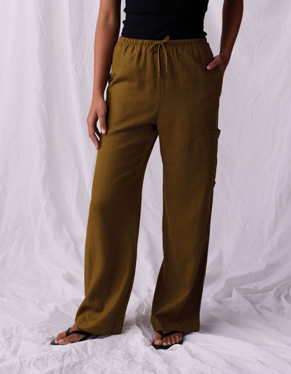 Leukos Linen-Blend Drawcord Pant in Tobacco
