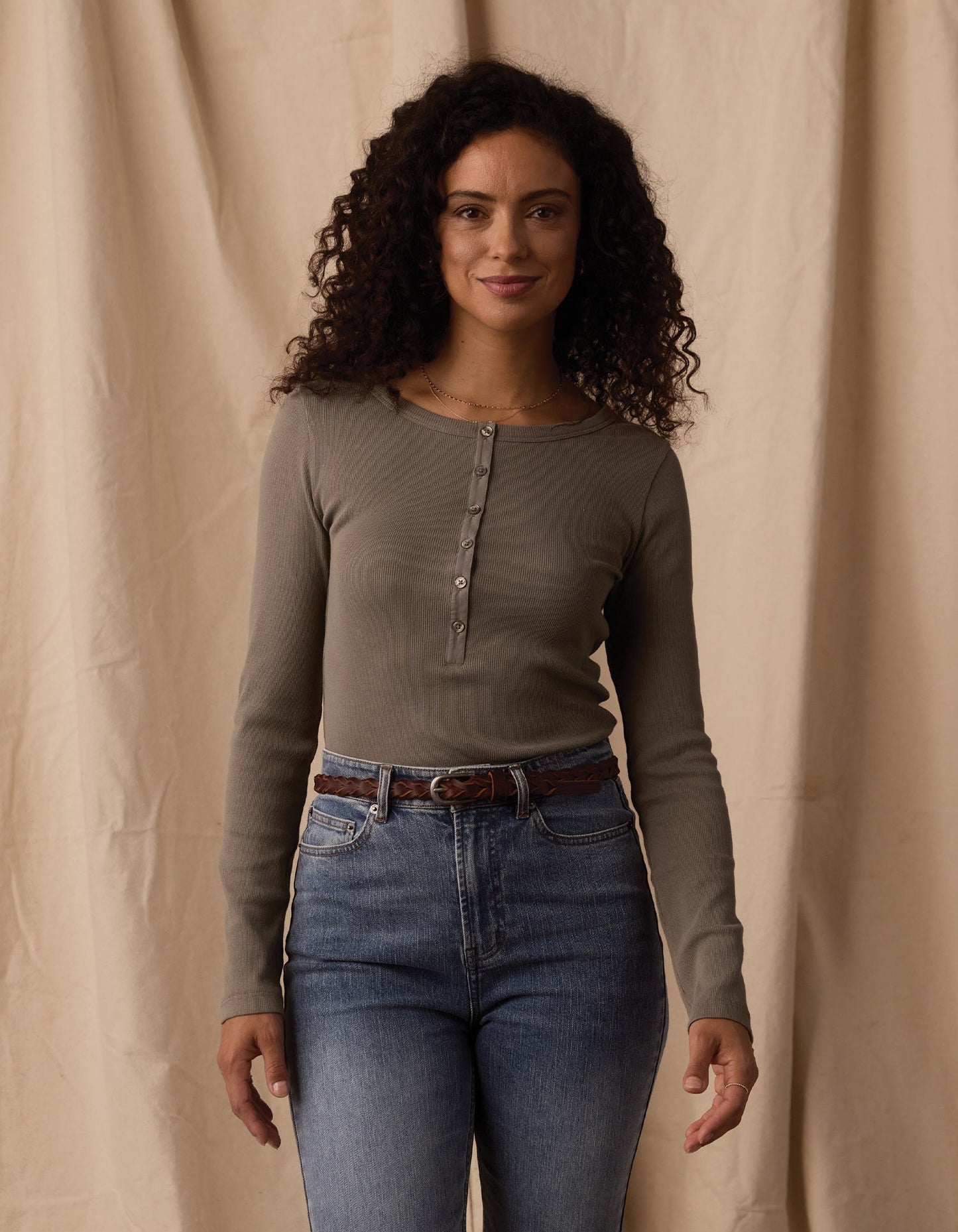 Normal Rib Henley in Moss