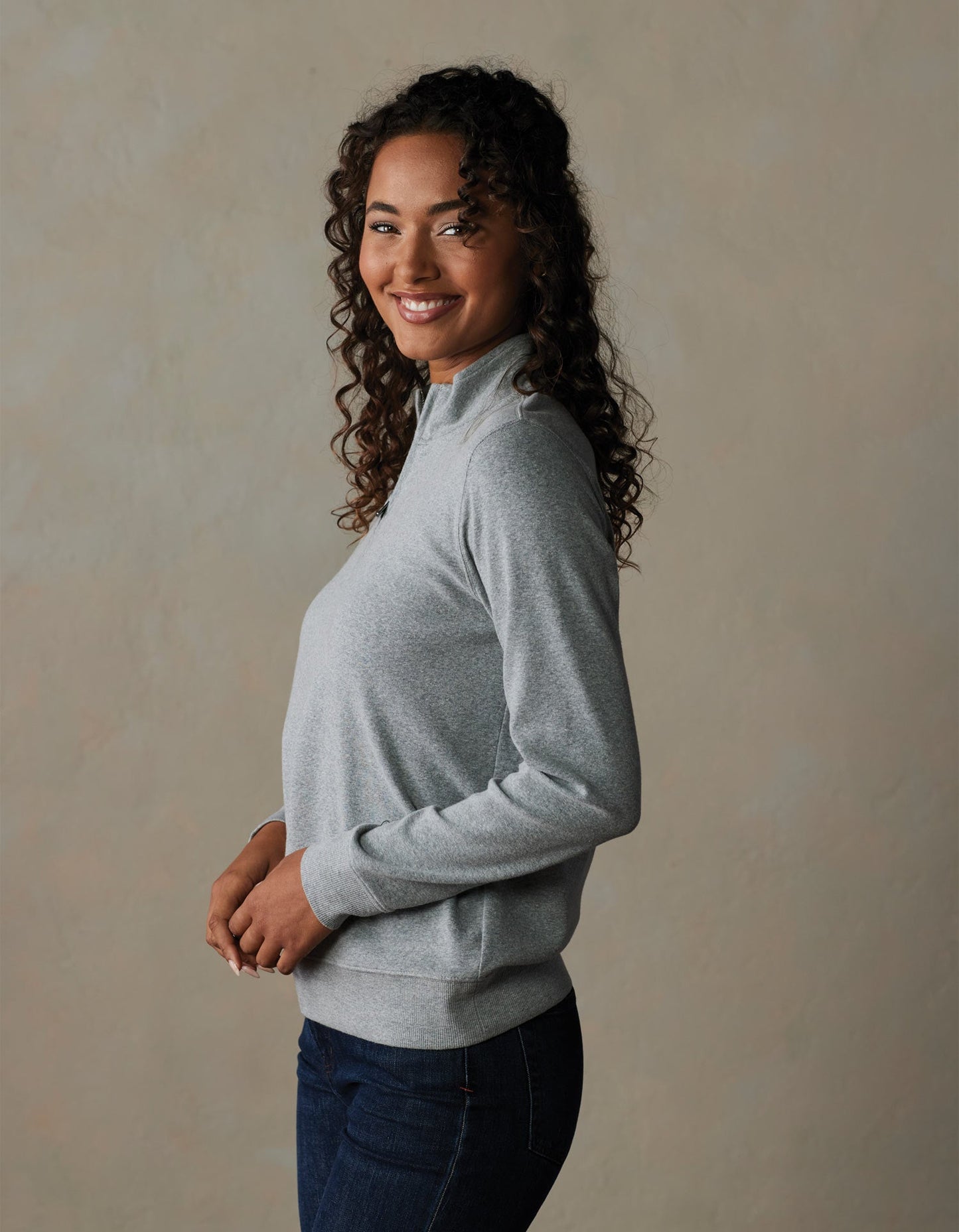 Puremeso Weekend Companion Quarter Zip in Athletic Grey