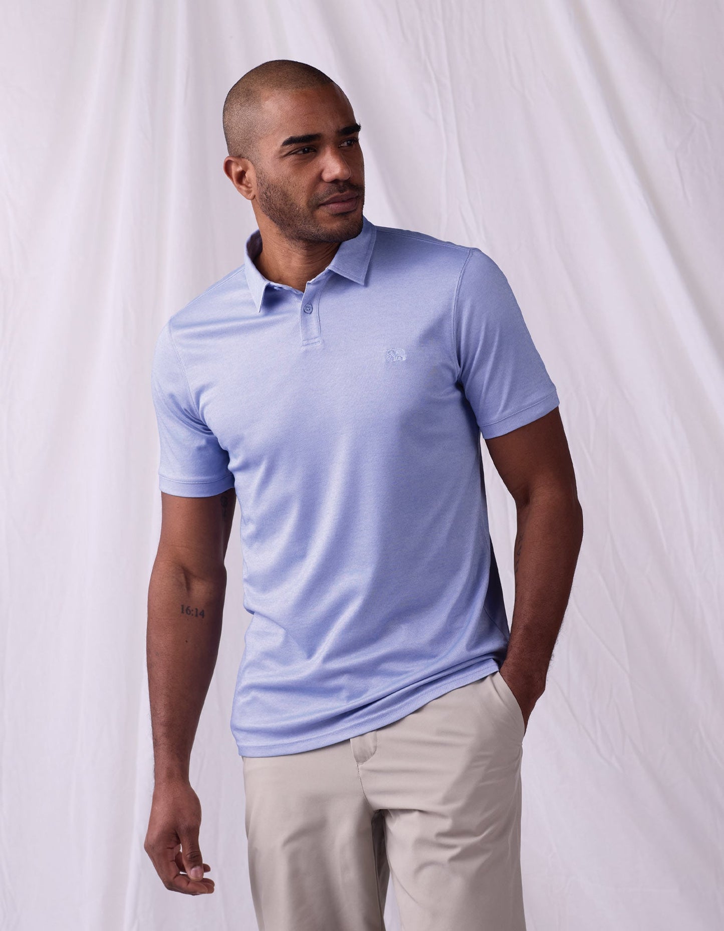 Performance Pique Polo in Glacier