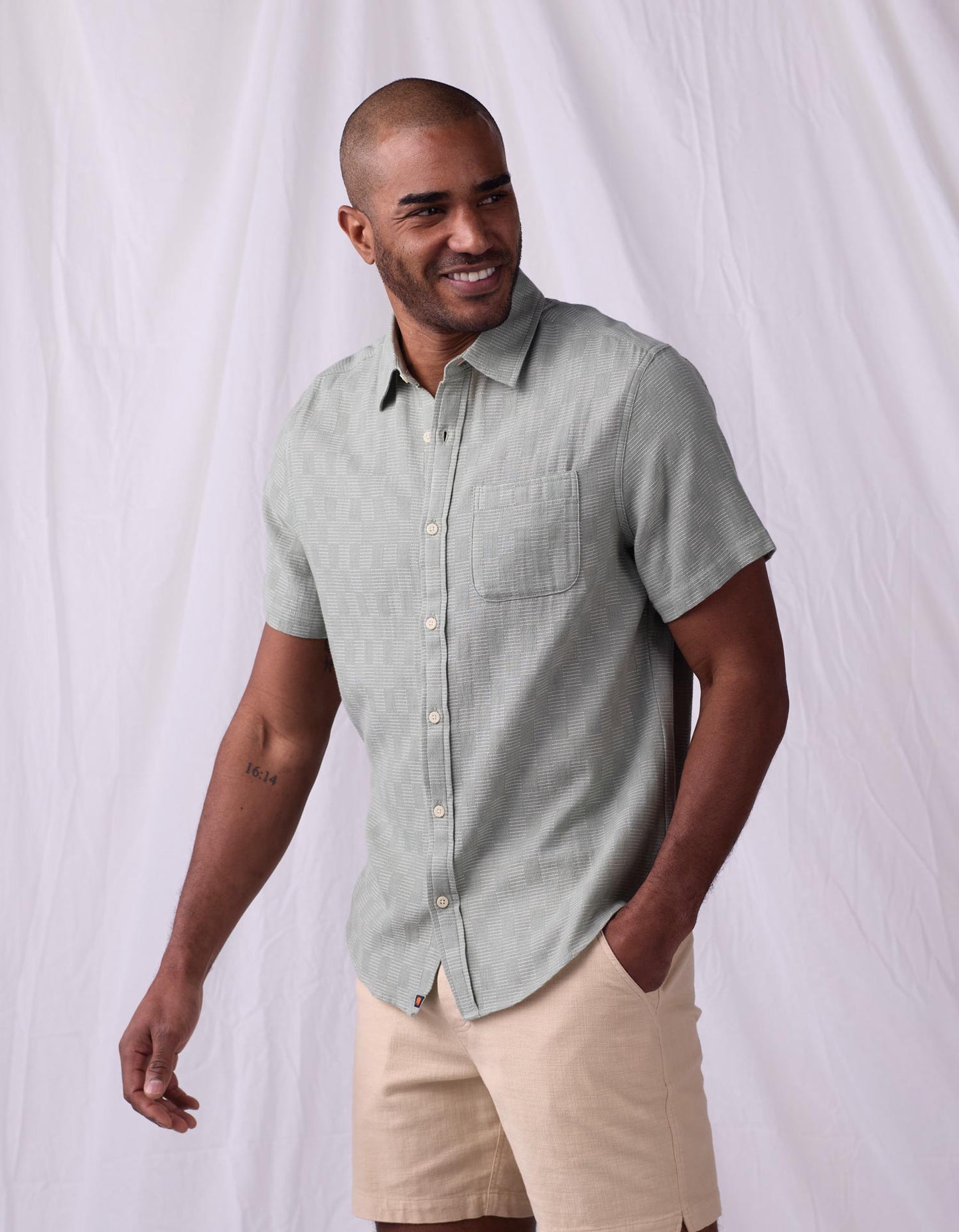 Freshwater Short Sleeve Button Up Shirt in Juniper Check