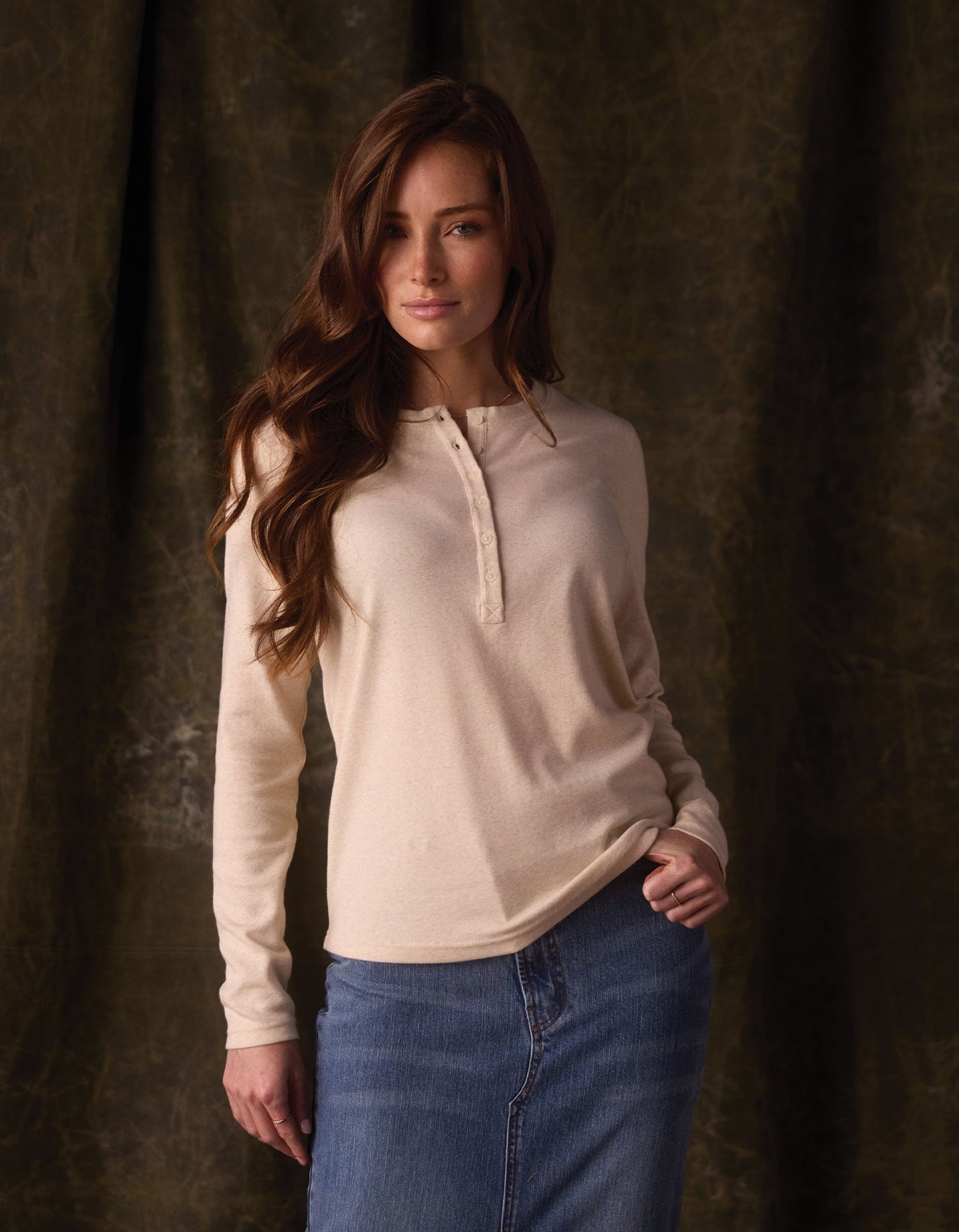 Women's Puremeso Henley in Fossil