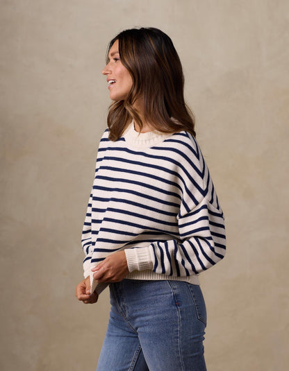 Maritime Crewneck in Cream/Navy