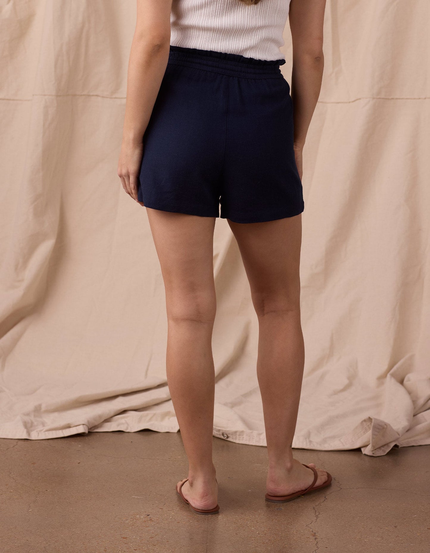 Leukos Linen-Blend Paperbag Short in Navy