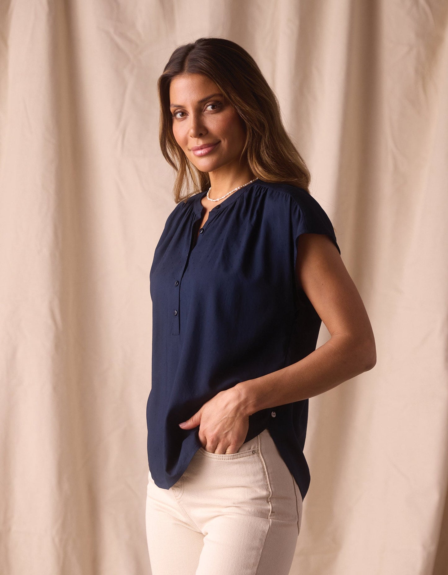 Estella Blouse in Normal Navy