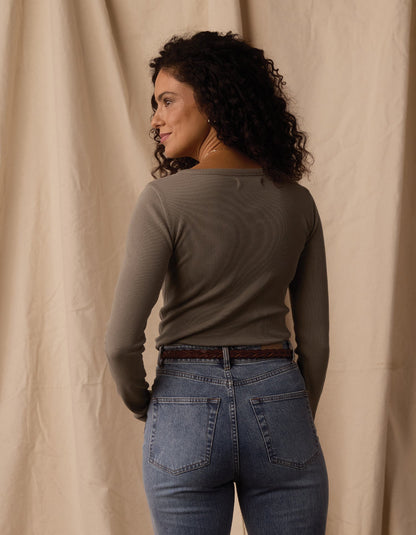 Normal Rib Henley in Moss