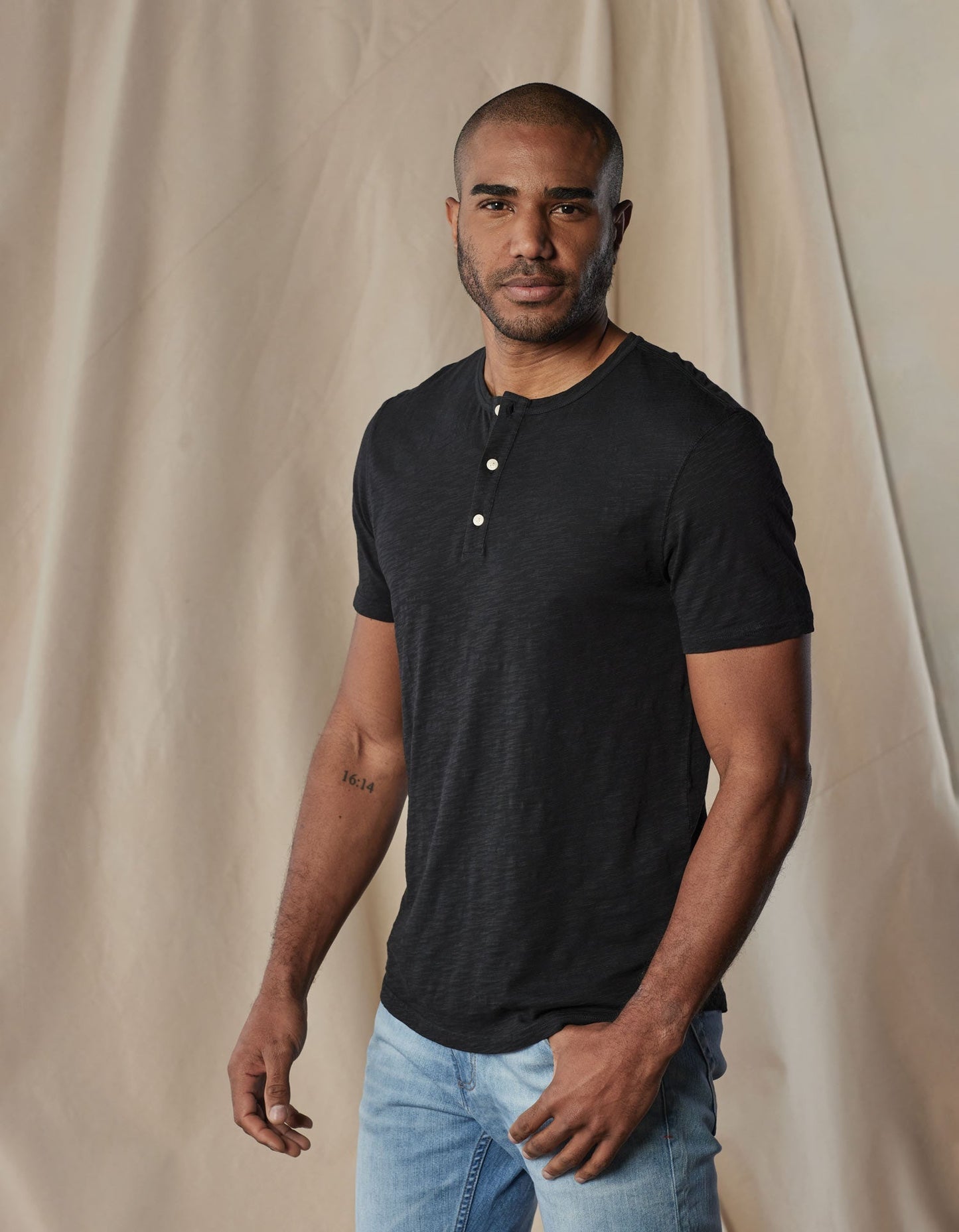 Vintage Slub Henley in Black