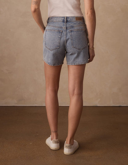 Mid-Rise Denim Short in Medium Greyson Wash