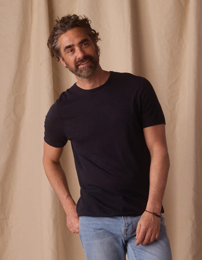 Summer Linen-Blend Knit Tee in Navy
