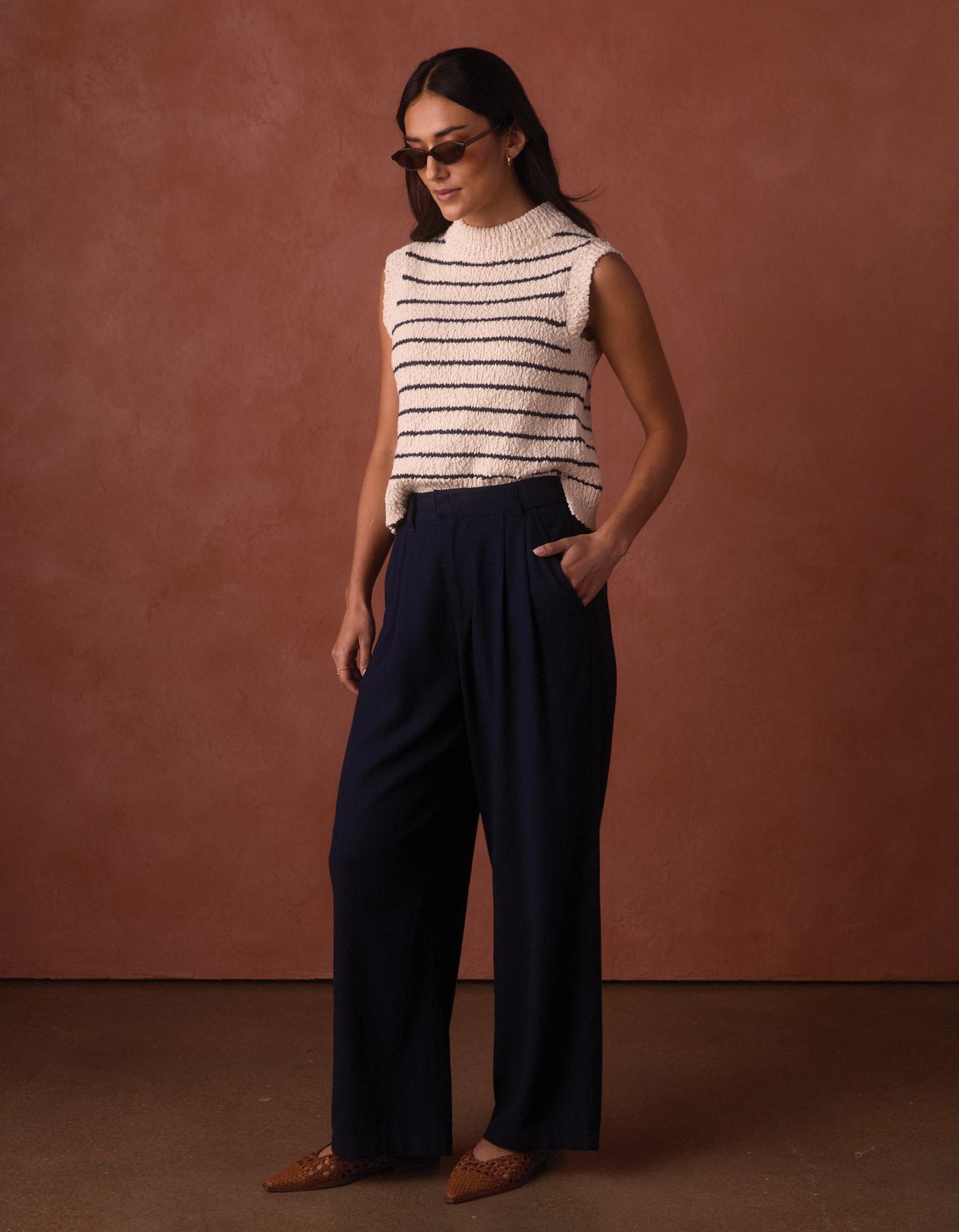 Leukos Linen-Blend Trouser in Navy