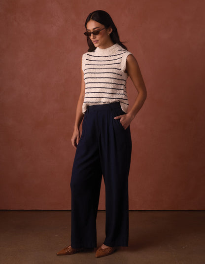 Leukos Linen-Blend Trouser in Navy