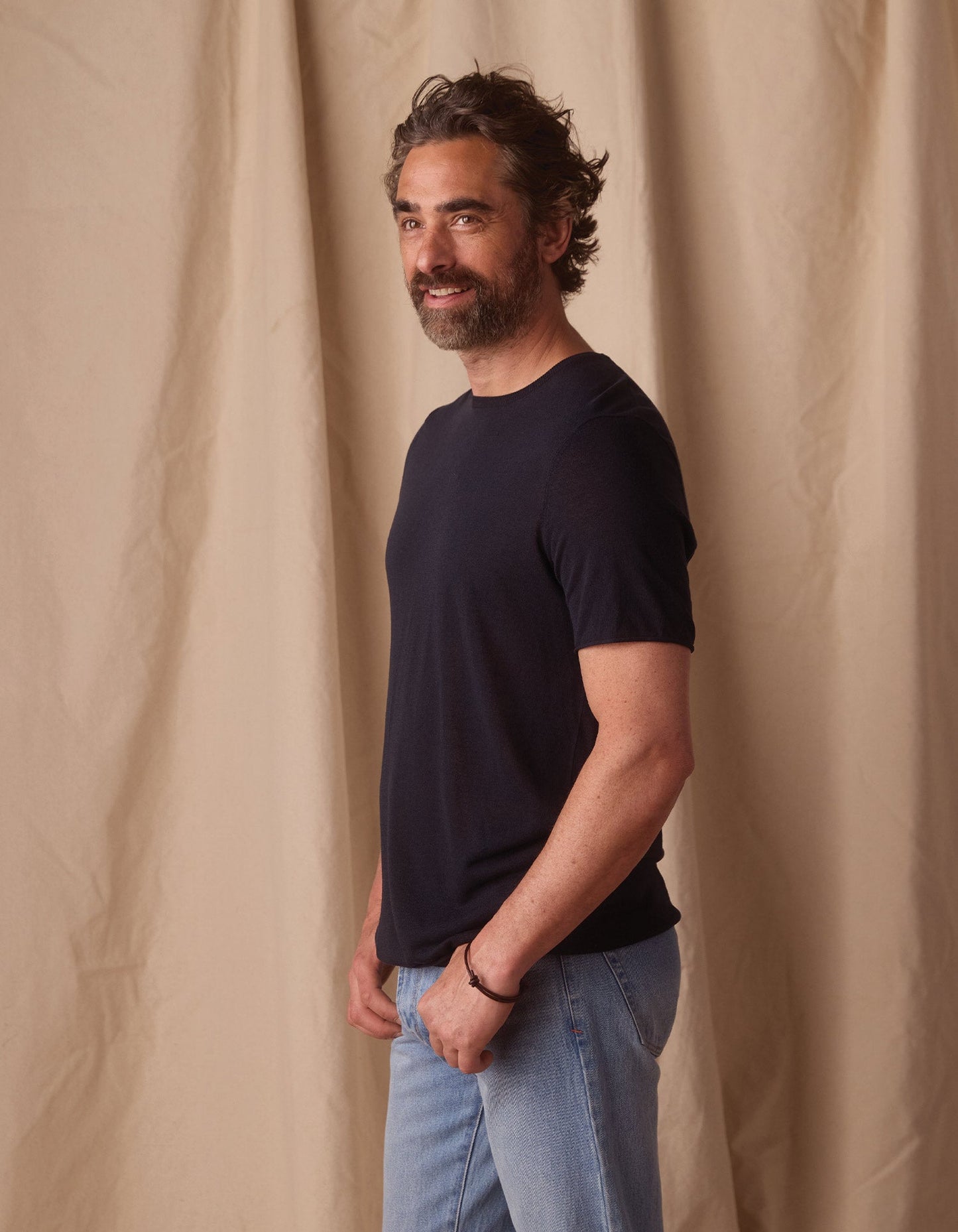 Summer Linen-Blend Knit Tee in Navy