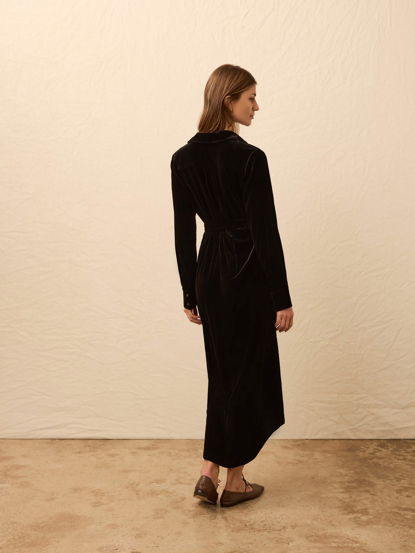 Stretch Silk Velvet Riley Midi Dress - Black