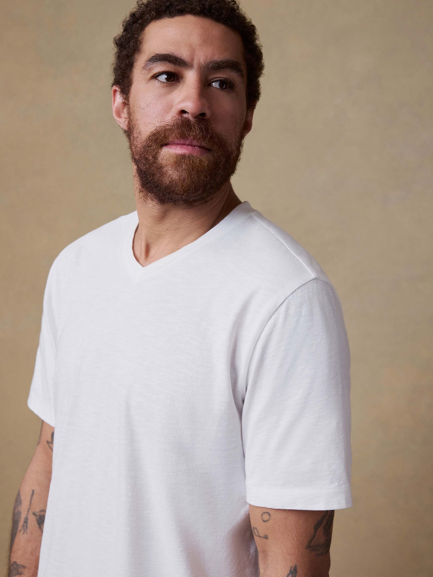 Short-Sleeve Sunwashed V-Neck Tee - Island Dune Heather