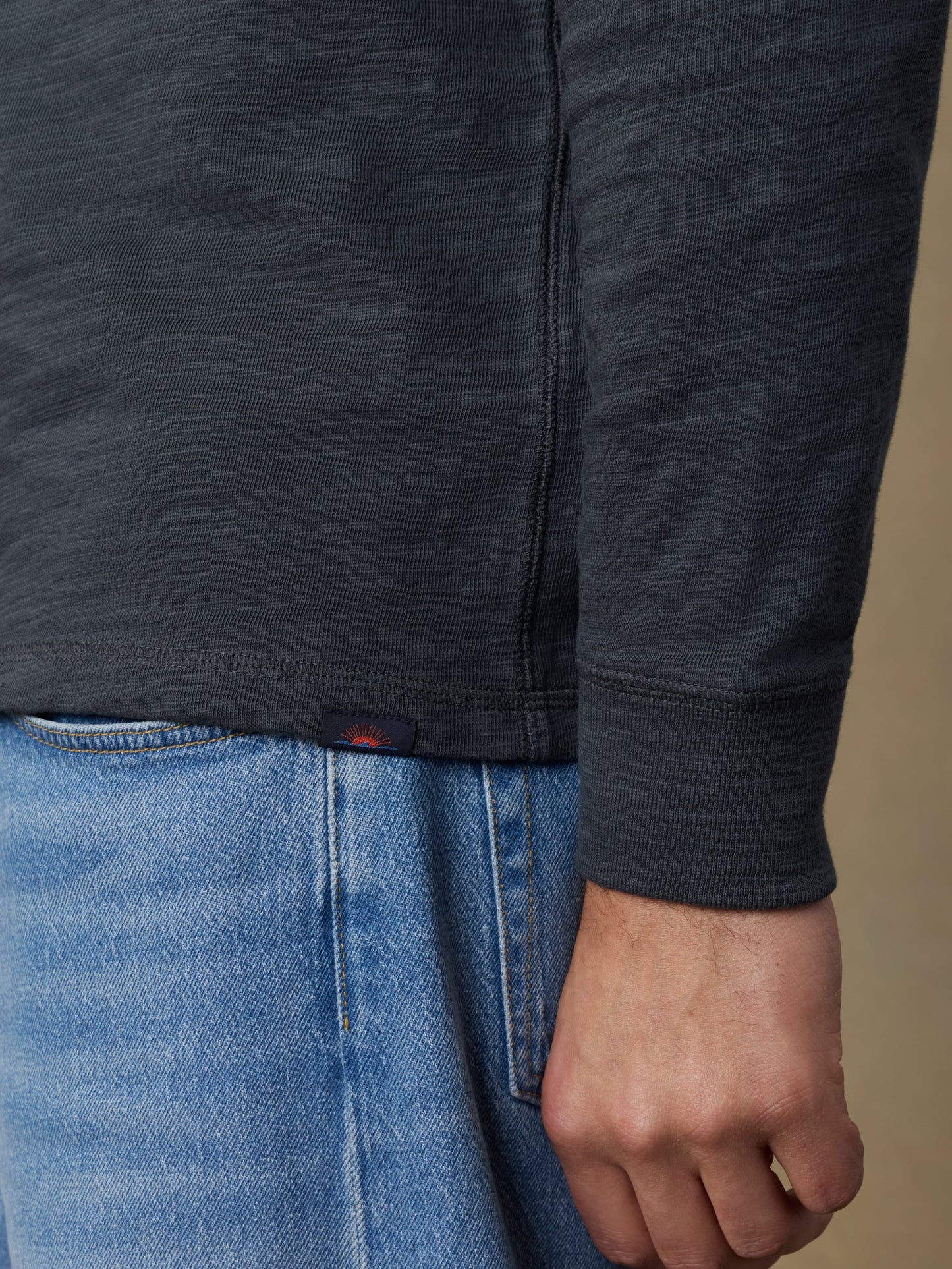 Sunwashed Organic Henley - Graphite