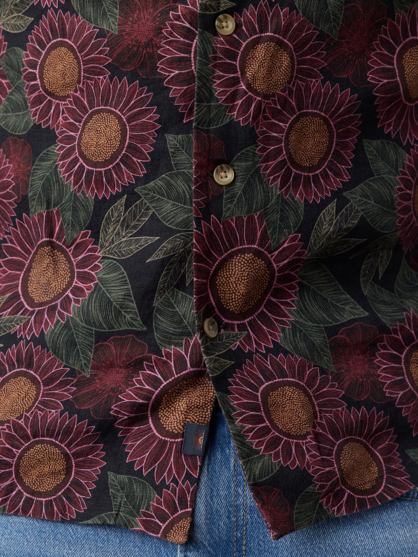 Short-Sleeve Reserve Basque Camp Shirt - Black Floral Road