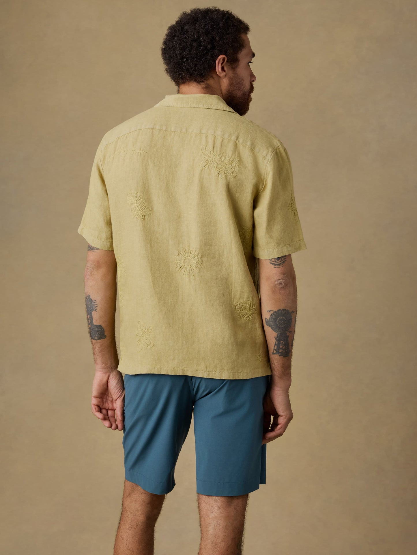 Short-Sleeve Embroidered Shirt - Island Wheat