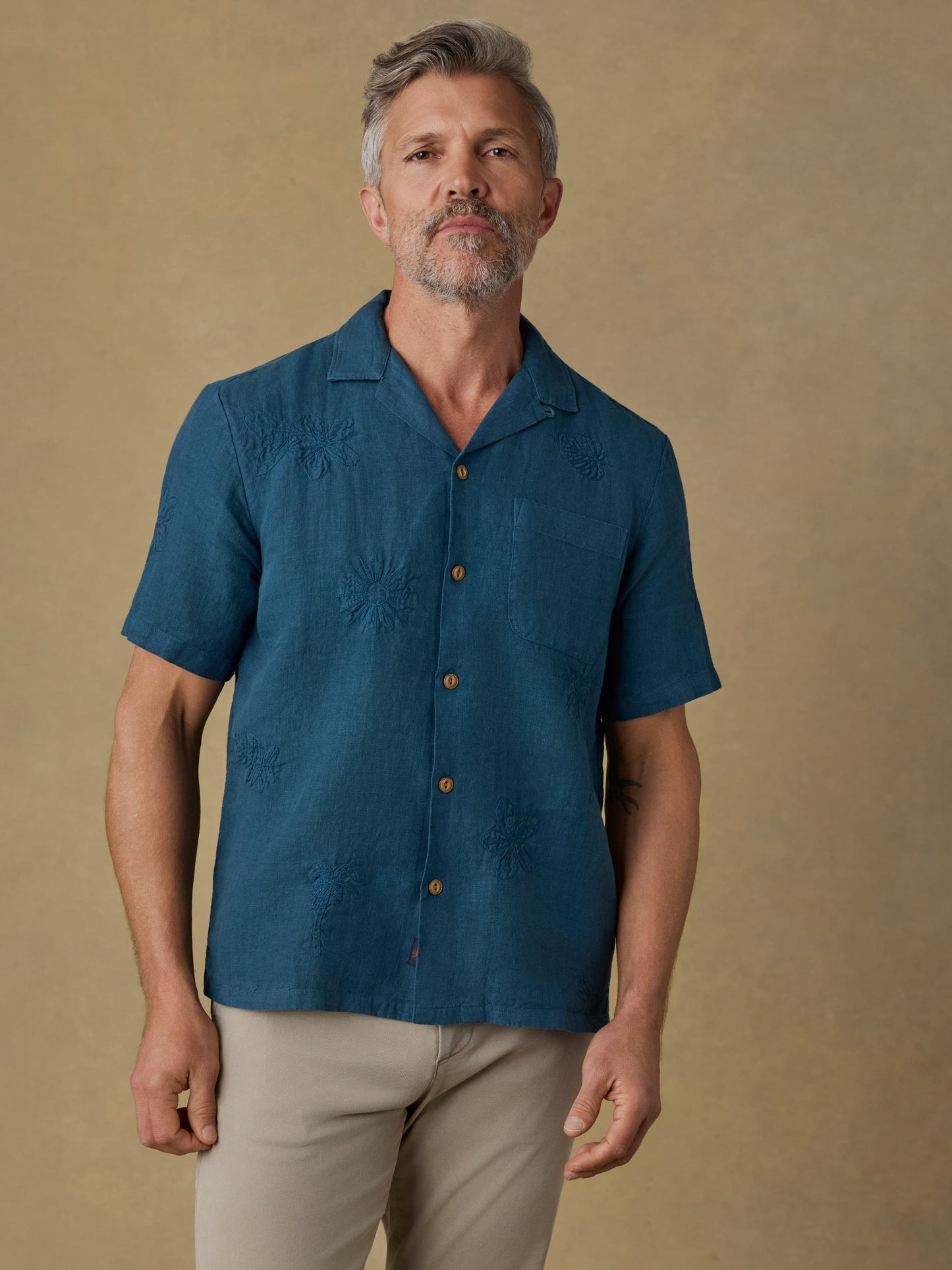 Short-Sleeve Embroidered Shirt - Pacific Tides