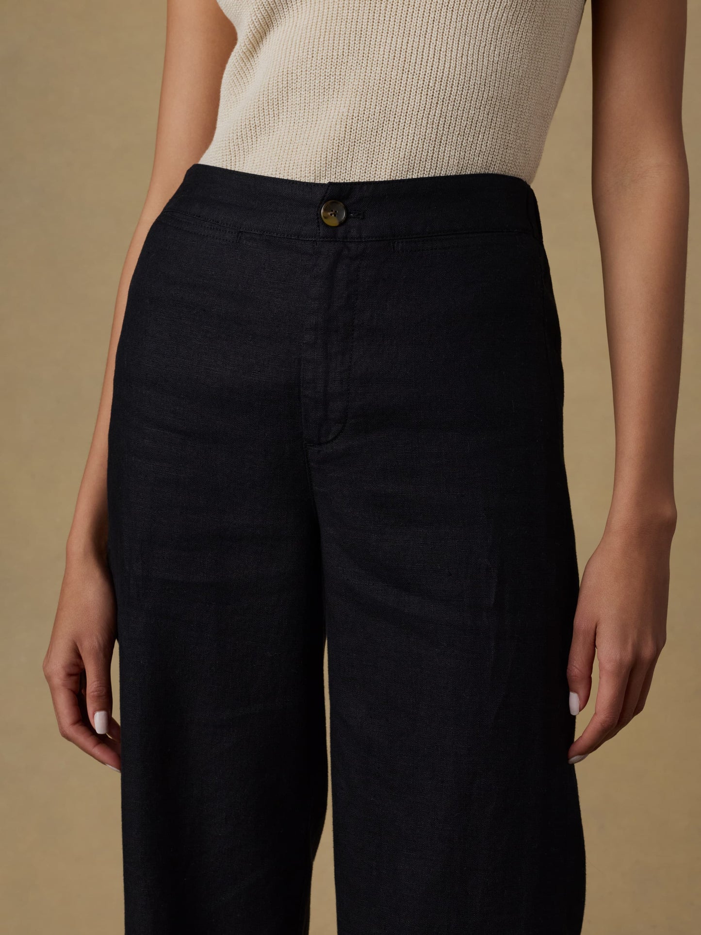 Sun Strider Linen Pant - Black