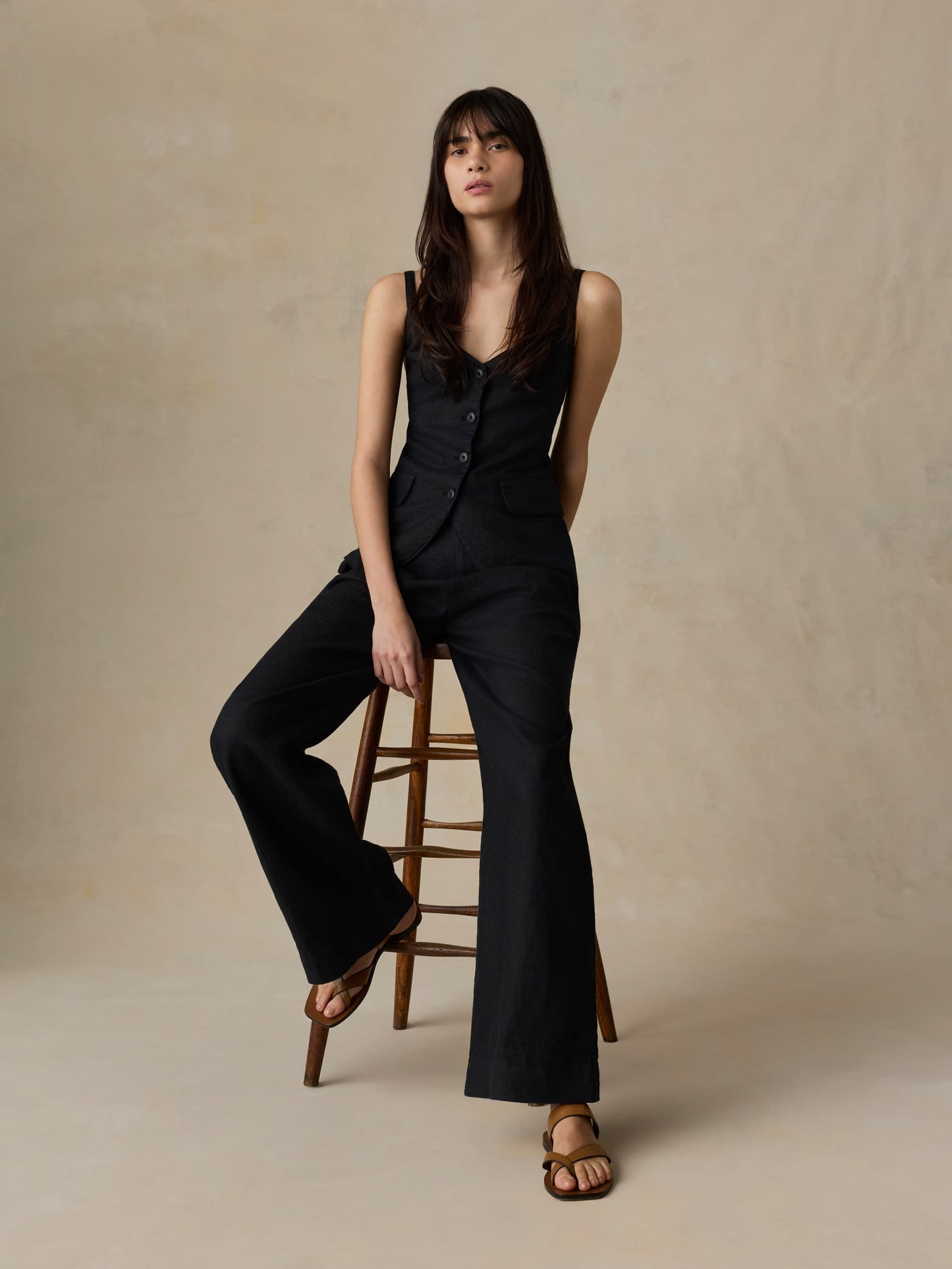 Sun Strider Linen Milo Vest - Black