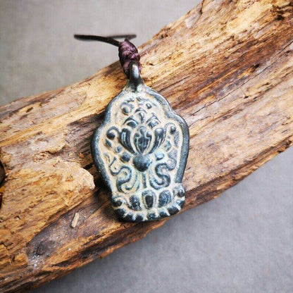 Buddhist Amulet,Lotus Pendant Badge - Tibetan Buddhist amulet, front view