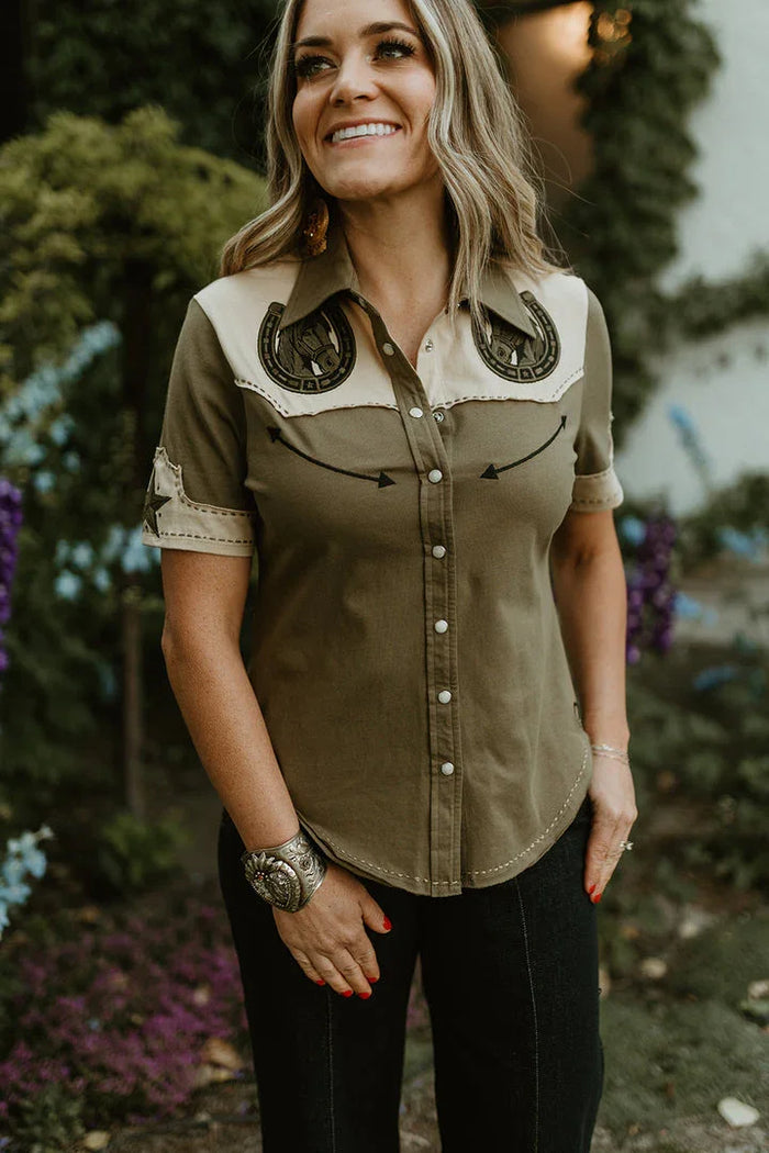 Rodeo quincy brave horse button up