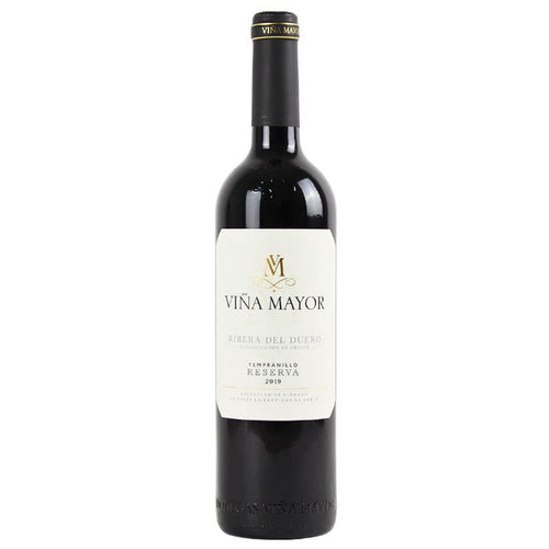 Wine bottle with 'Vina Mayor Ribero Del Duero Reserva' label on a white background